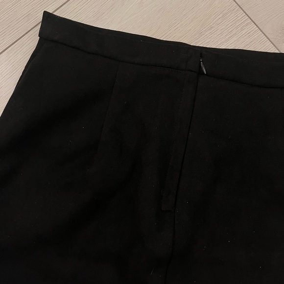 Black button mini skirt - Picture 4 of 4